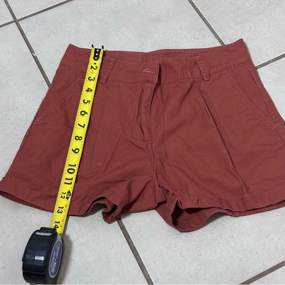 Forever 21 Women Brown/Red Casual Shorts size S. - Picture 6 of 7